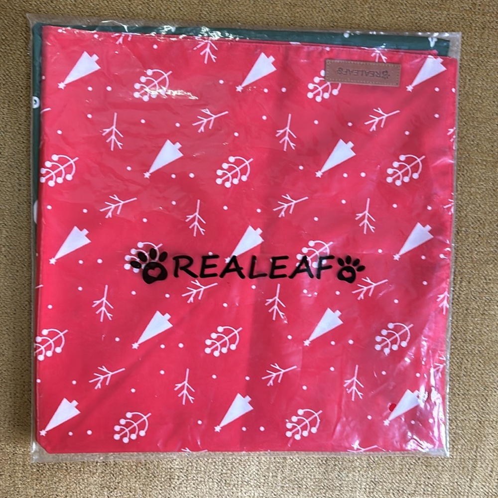 NEW Set of 2 Dog Christmas Bandanas - Picture 8 of 9